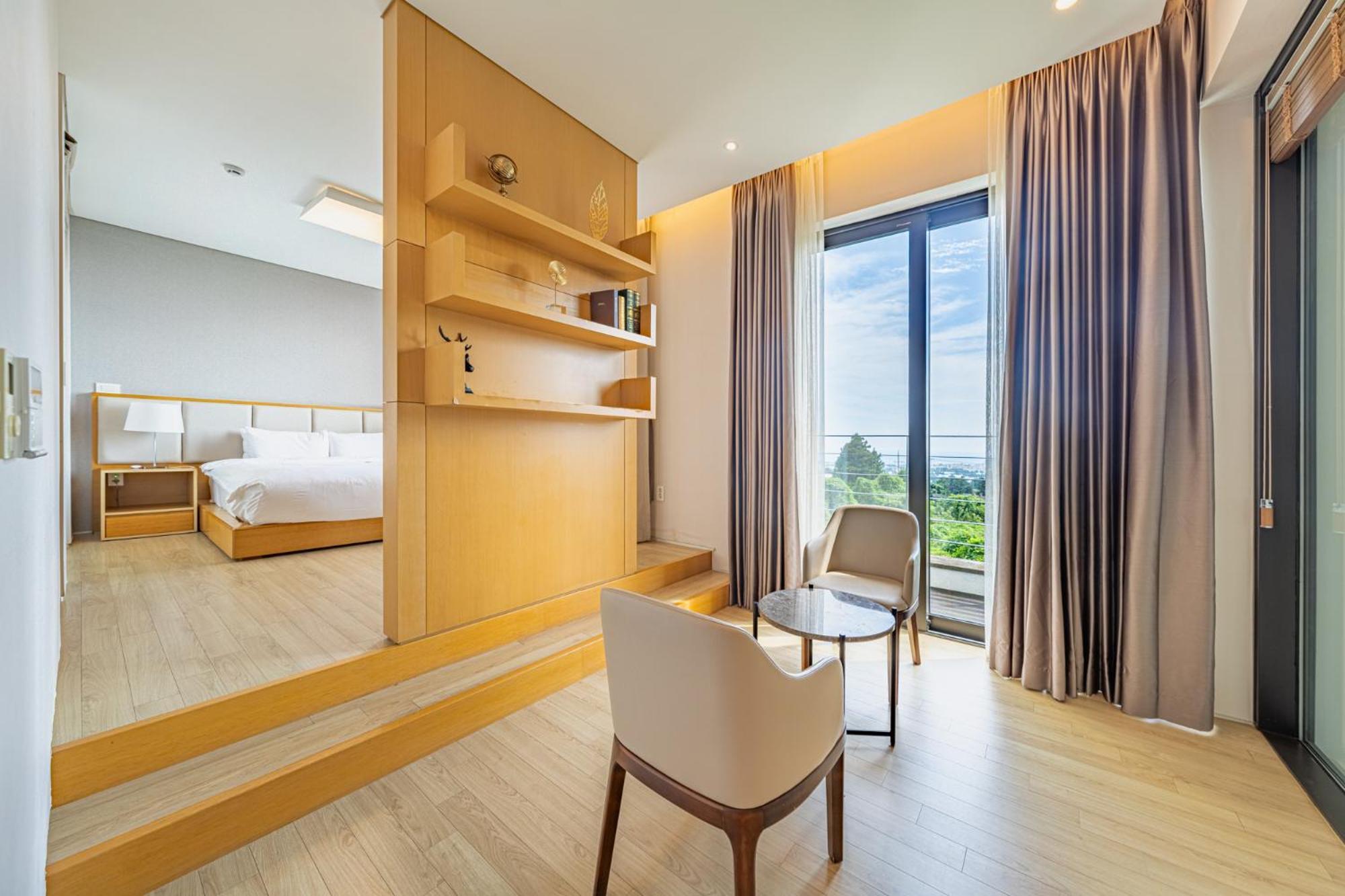 Velum Resort Seogwipo Exterior photo